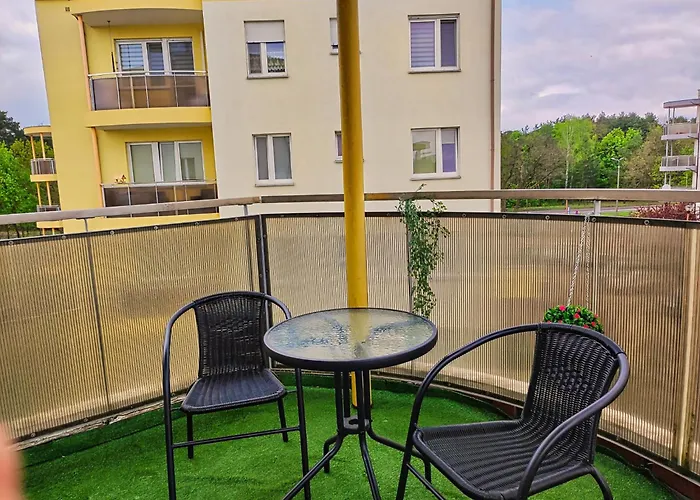 Prywatny Parking Apartament Zacisze By Rentoom